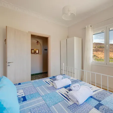 Poseidonia Syros Cozy House *