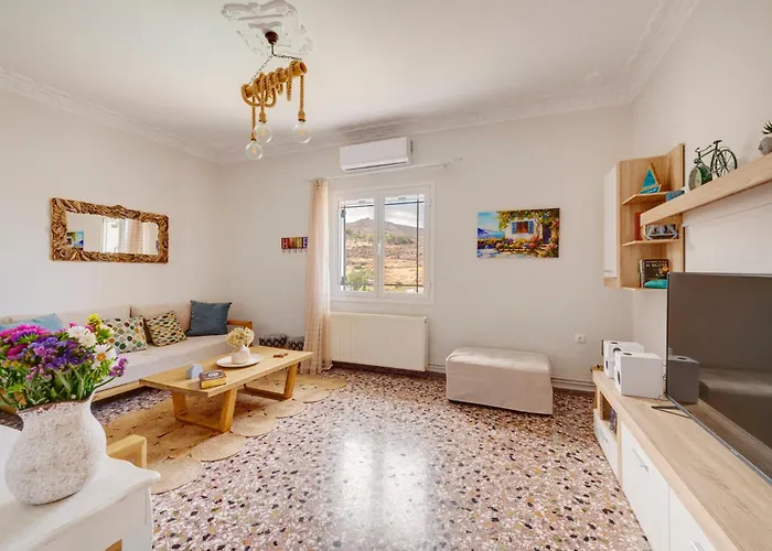 Дом отдыха Poseidonia Syros Cozy House Posidhonia (Syros)